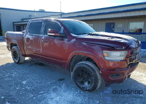 2019 Ram 1500 Laramie z USA, uszkodzony, nr VIN 1C6SRFJT0KN688833